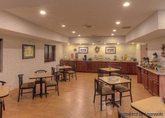 Quality Inn&Suites La Vergne Restaurant photo