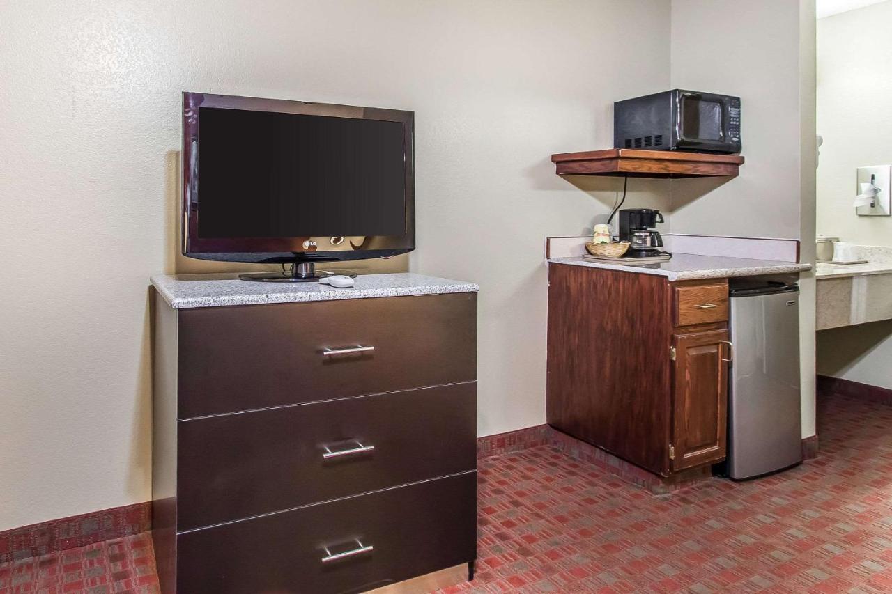 Quality Inn&Suites La Vergne Extérieur photo