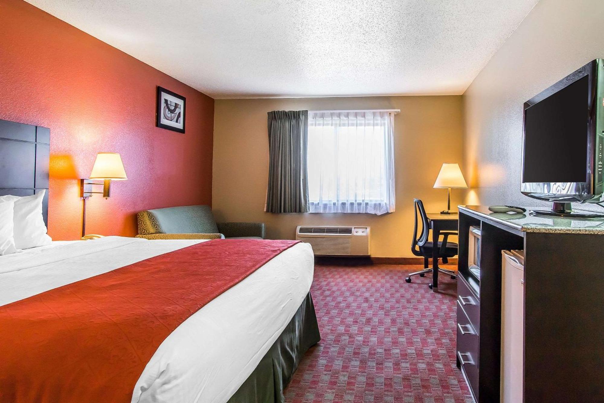 Quality Inn&Suites La Vergne Extérieur photo