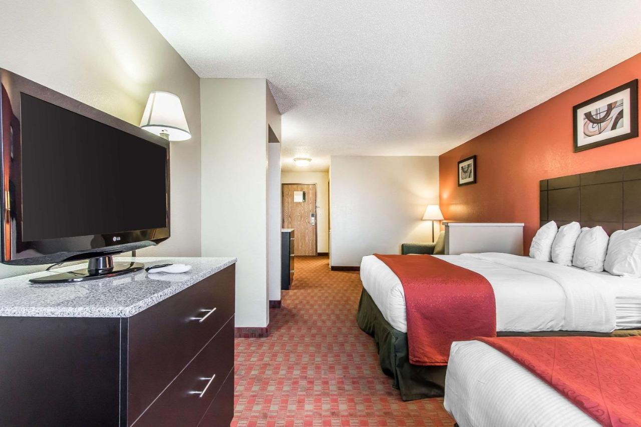 Quality Inn&Suites La Vergne Extérieur photo