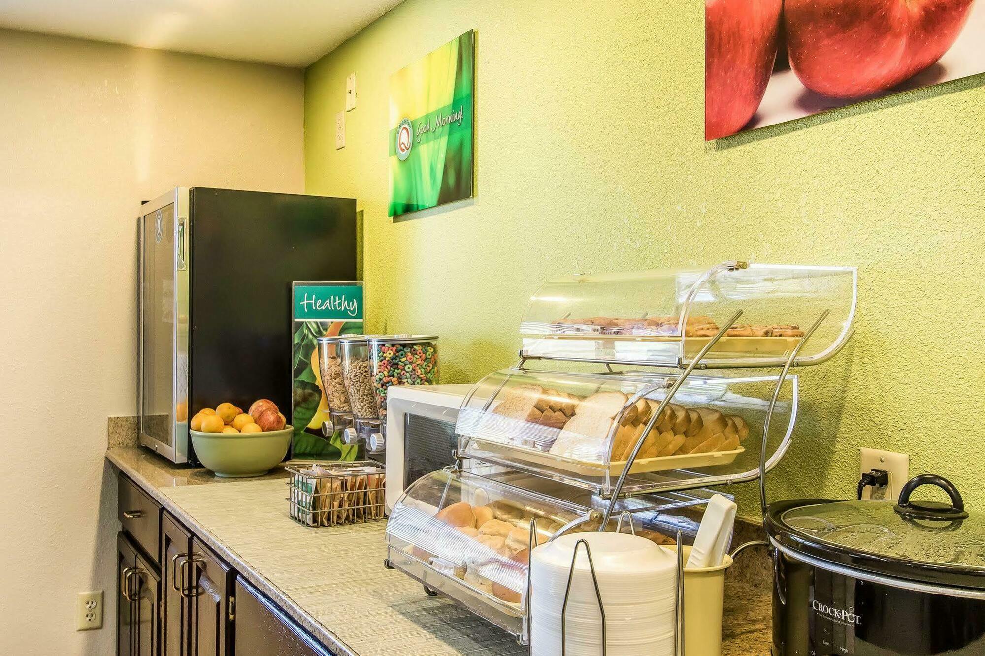 Quality Inn&Suites La Vergne Extérieur photo