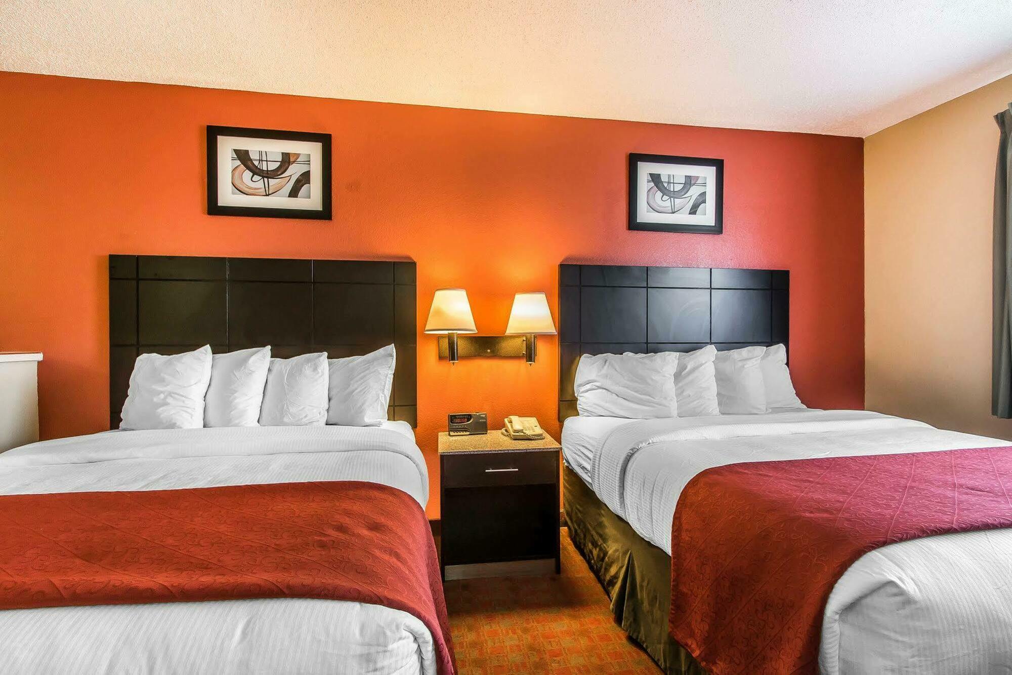Quality Inn&Suites La Vergne Extérieur photo