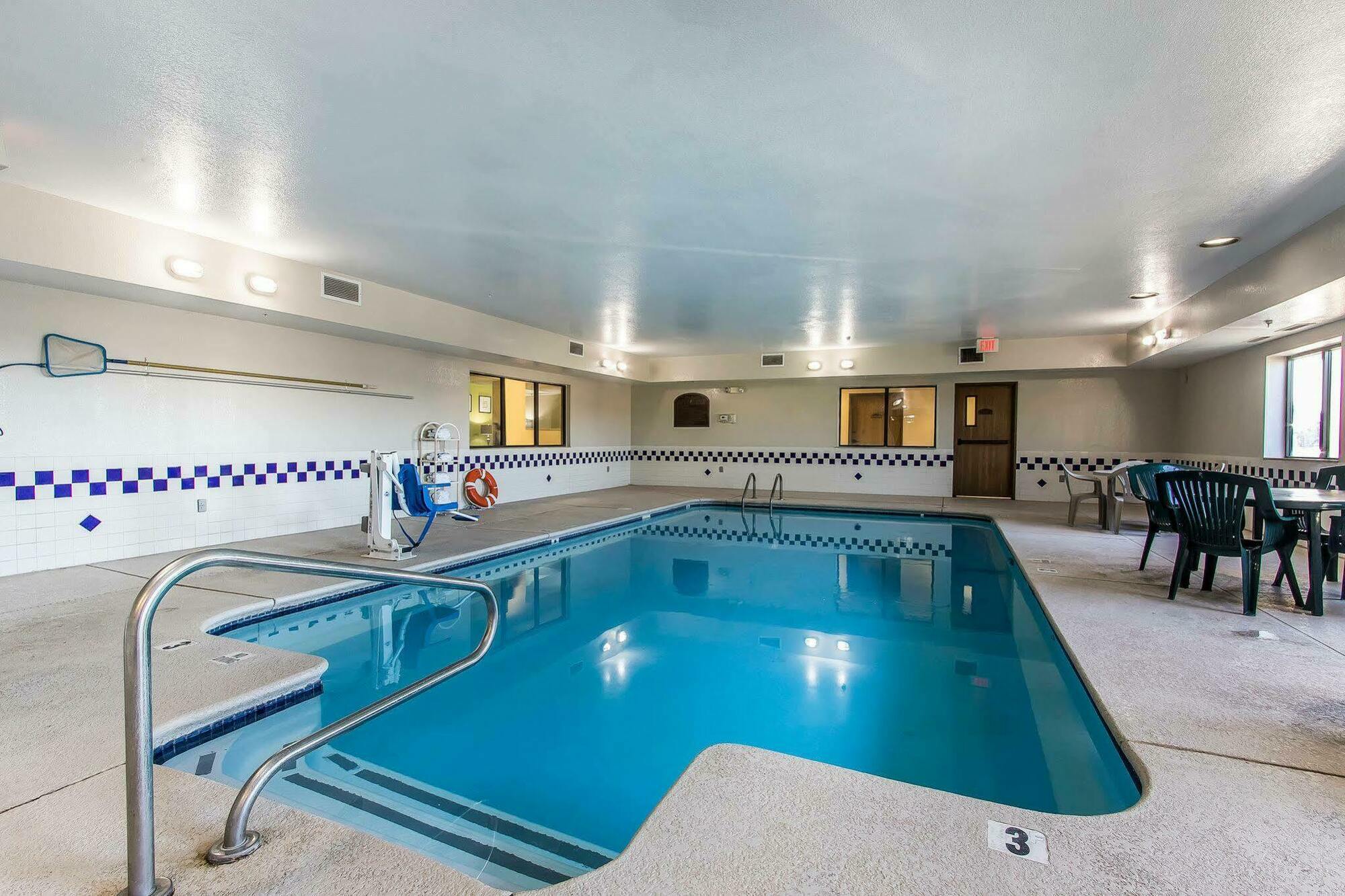 Quality Inn&Suites La Vergne Extérieur photo