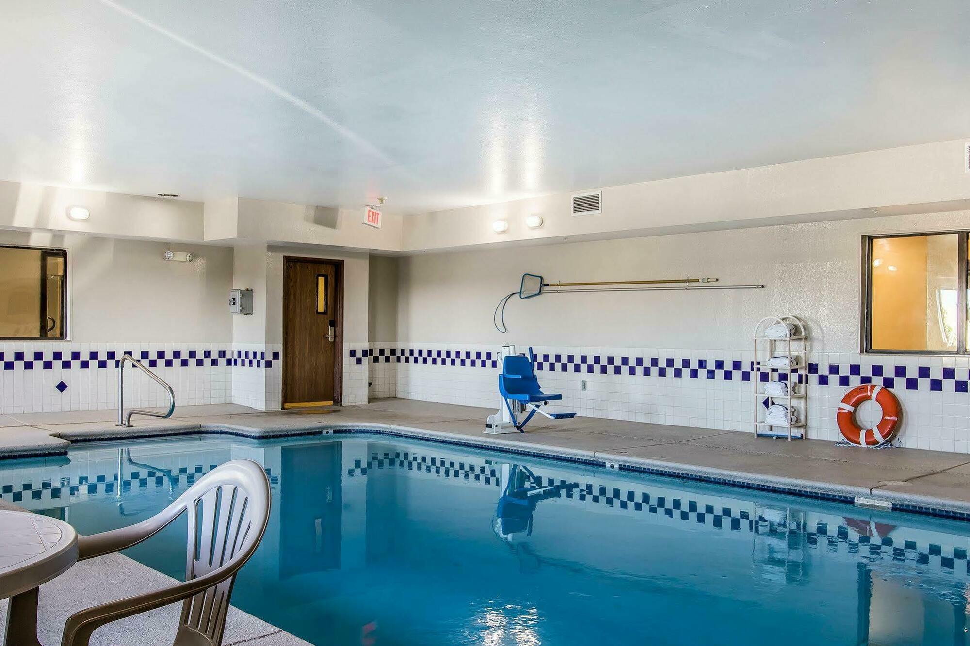 Quality Inn&Suites La Vergne Extérieur photo